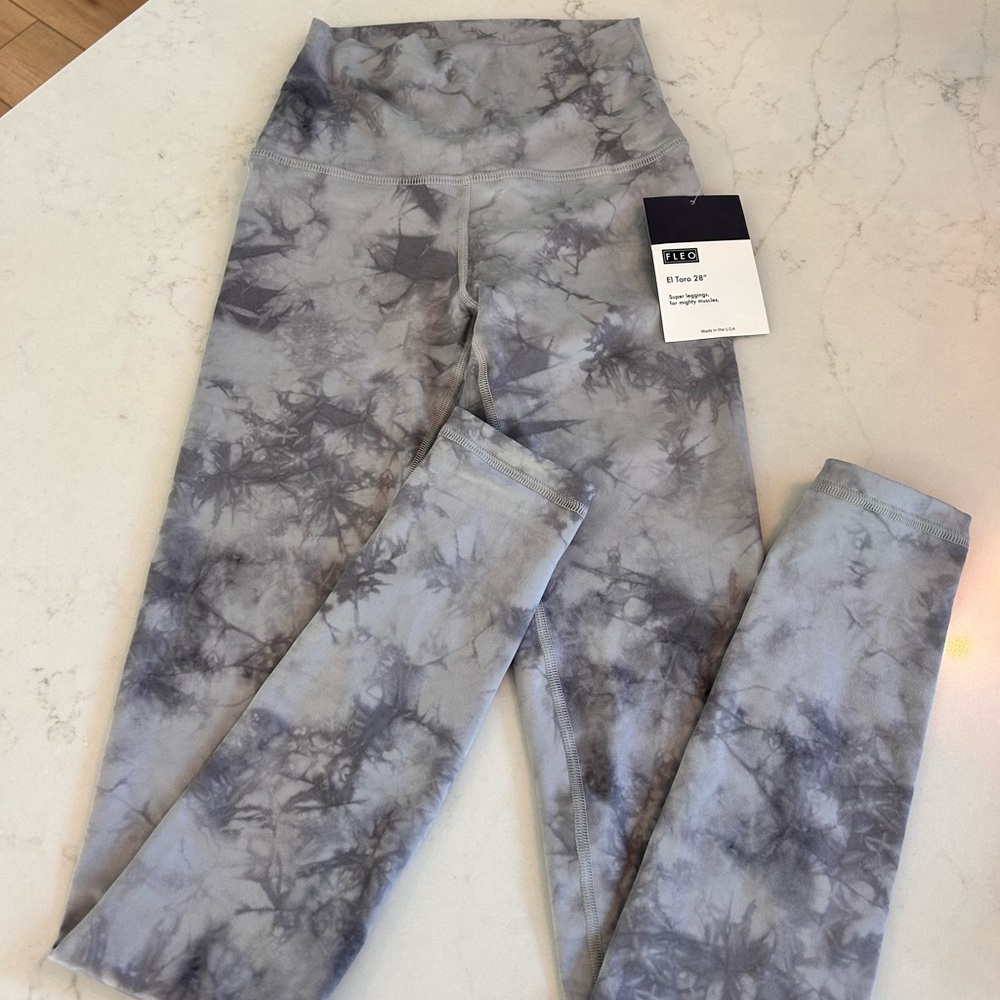 Fleo leggings. NWT El Toro 28” XS - $60